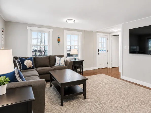13 Carll Ave #2, Old Orchard Beach, ME 04064