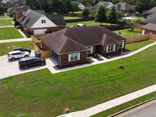 120 Jacob Landing Dr, Hazel Green, AL 35750