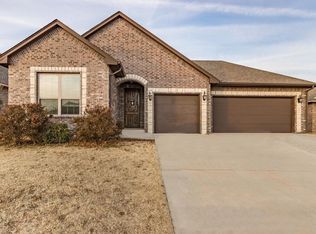 12709 NW 5th St, Yukon, OK 73099