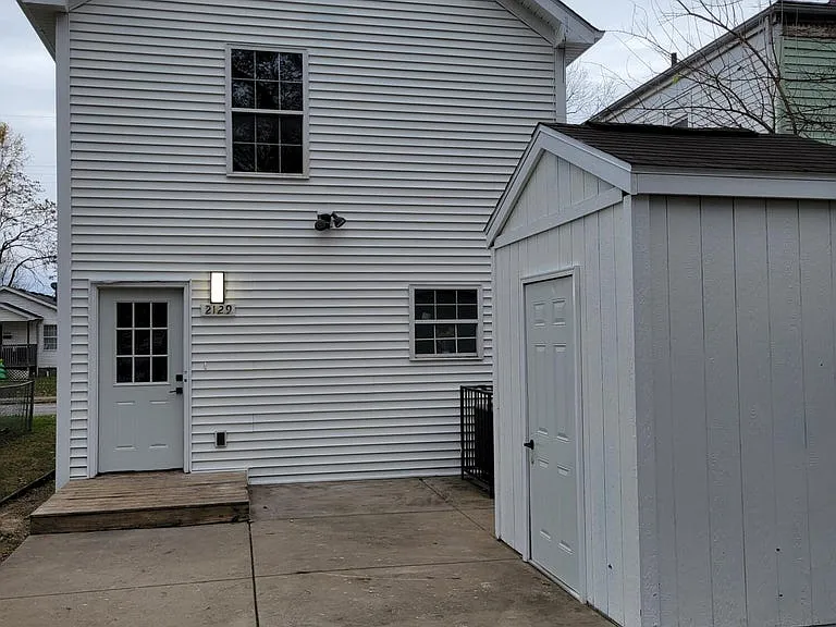 2129 Bolling Ave — Photo 19