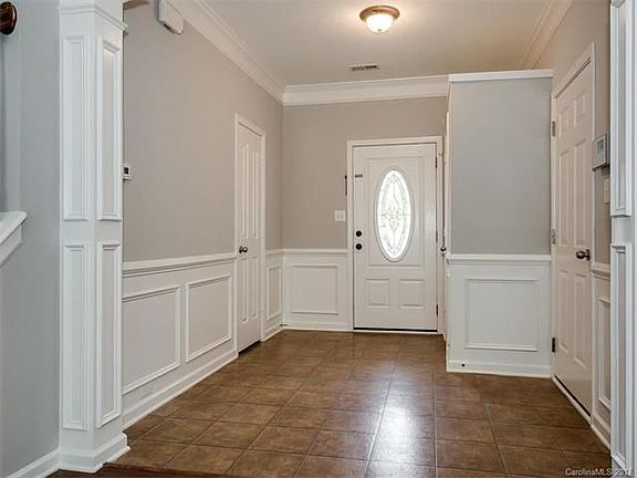 3rd image of 9228 Clifton Meadow Dr