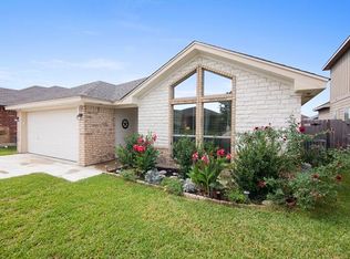 212 Geode Ln, Jarrell, TX 76537