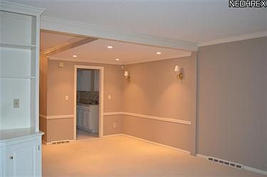 5th image of 34 E Carriage Dr #34