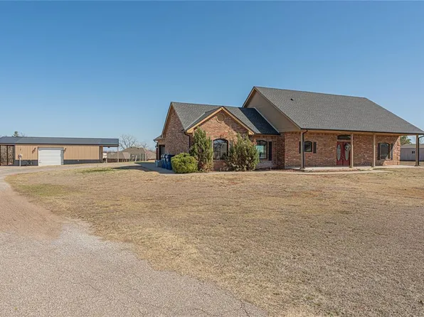 360 Summer Valley Rd, Blanchard, OK 73010