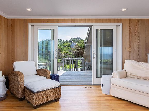5th image of 241 Salishan
