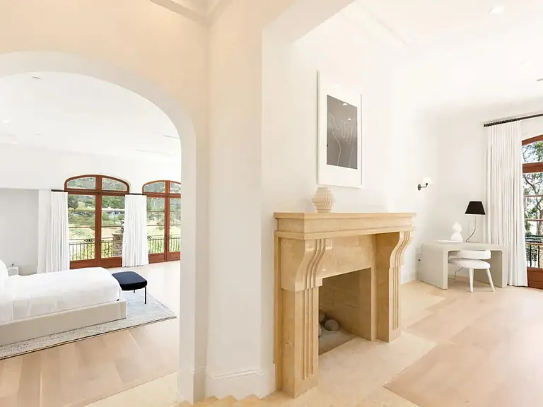Luxurious Primary suite