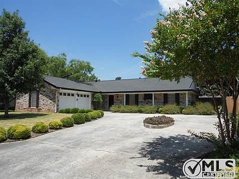 2nd image of 409 Bronzeglo Dr