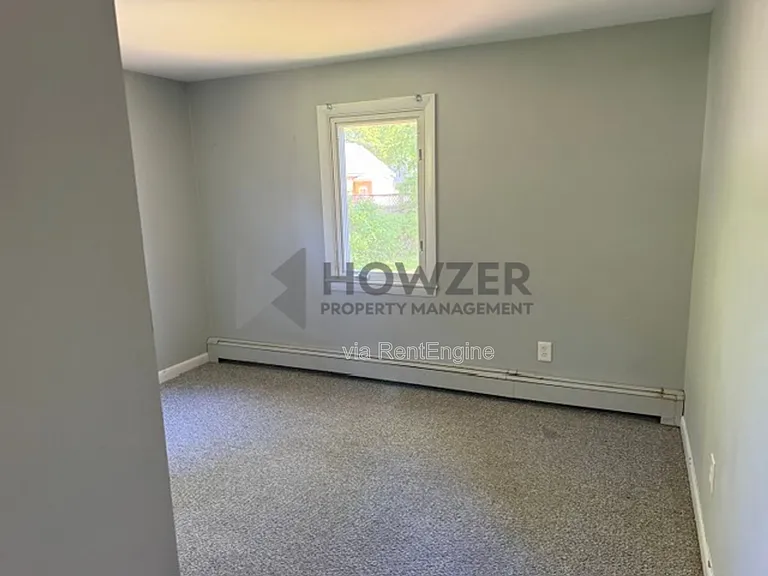 14 Ellis Dr — Photo 9