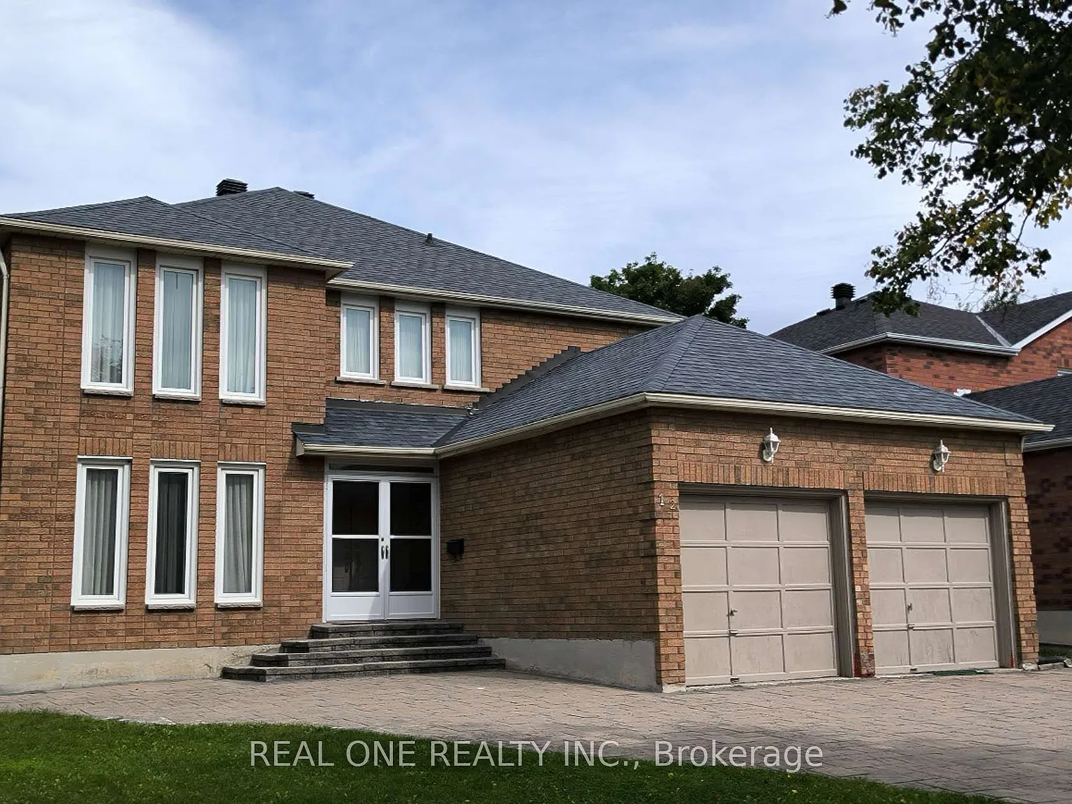 6 bed, $4,680 — Photo 1
