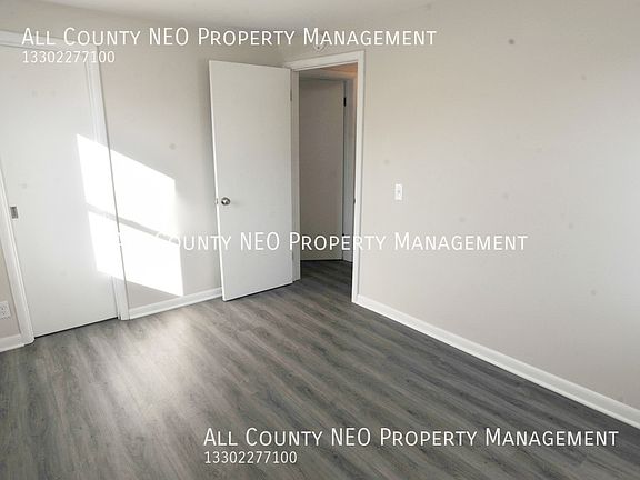 3rd image of 2114 Market Ave N #1