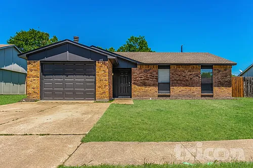 416 Forestwood Dr Photo 1