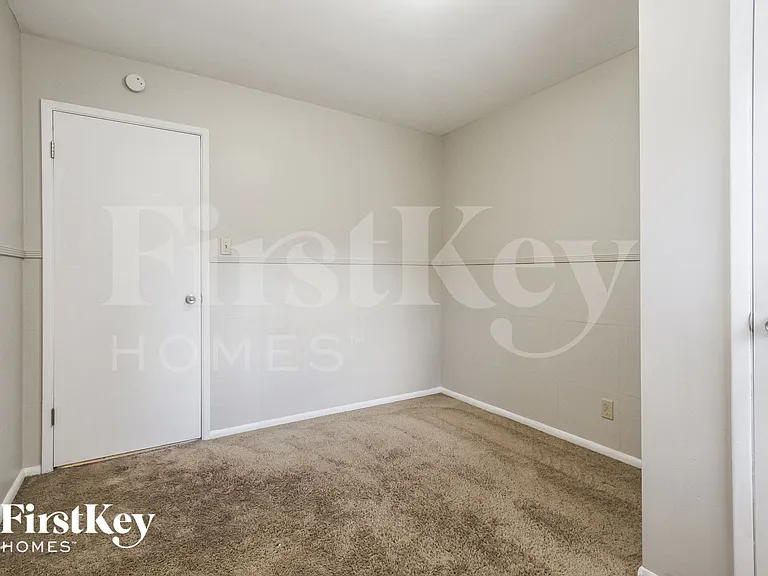 1002 N Hathaway Dr — Photo 13