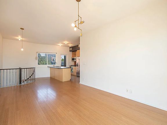 3rd image of 439 Metropolitan Ave #2