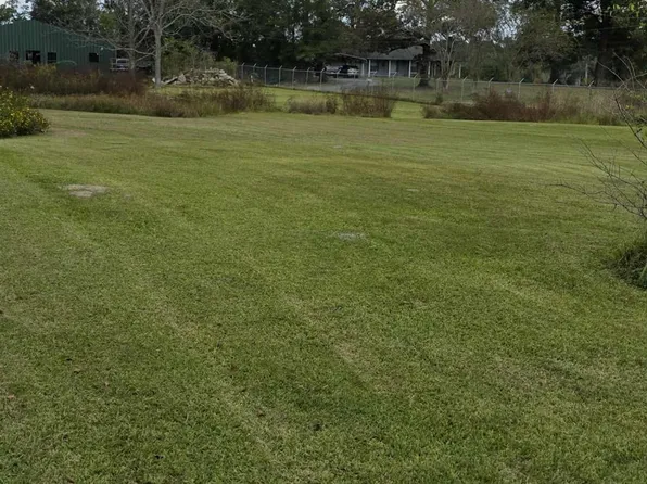 195 County Road 4187, Orange, TX 77632