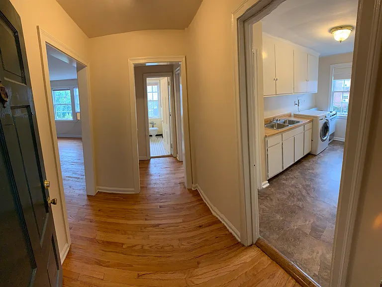 2841 Thornhill Rd — Photo 9