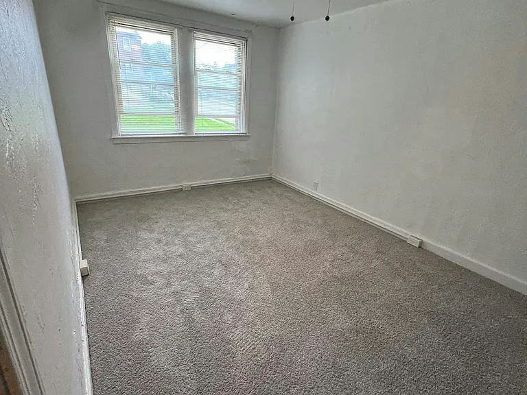 399 E Cliveden St #B — Photo 13