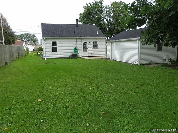 3rd image of 958 Frank St