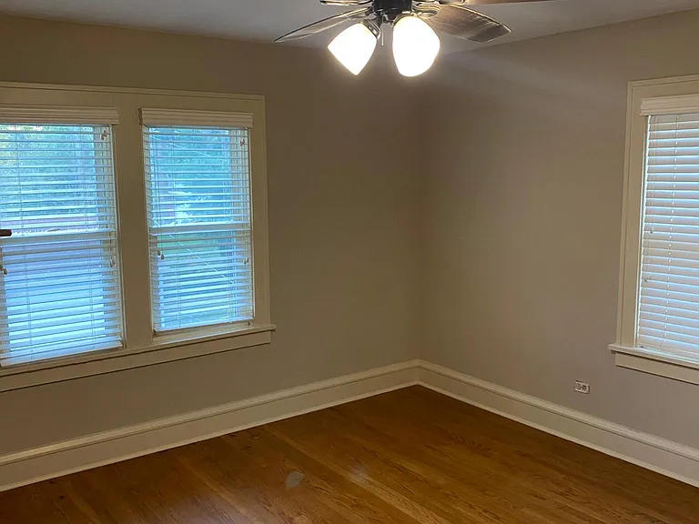 17803 Lakewood Heights Blvd — Photo 10