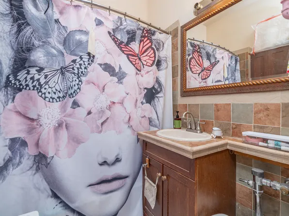 720 Fort Washington Avenue image 7 of 18