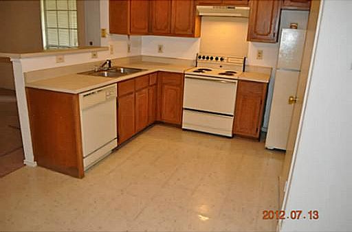 5th image of 702 San Mario Ct APT A