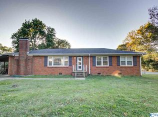 2027 Stanhope Dr NE, Huntsville, AL 35811