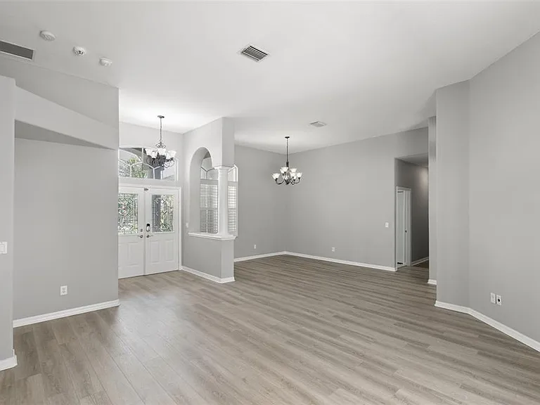 11934 Wandsworth Dr — Photo 2