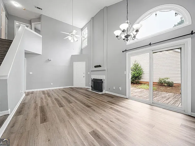 3400 Jones Ferry Ln — Photo 2