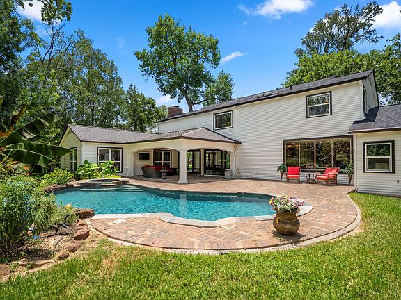 3rd image of 6030 Vicki Lynn Ln