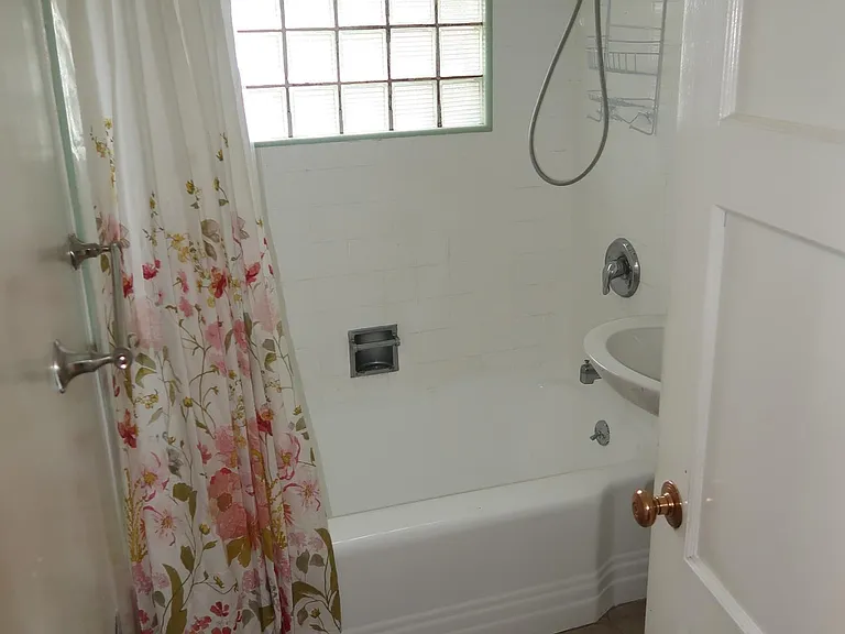 1660 Don Carlos Ave — Photo 7
