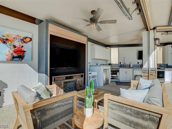 8175 Arville St #235, Las Vegas, NV 89139