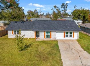 2417 Saint Francis St, Sulphur, LA 70663