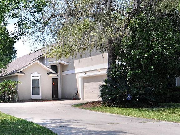 2nd image of 3967 Lake Crest Ter