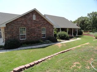 2113 Oakridge Dr, Norman, OK 73026