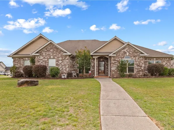 13908 Chase Pointe Ln, Northport, AL 35475