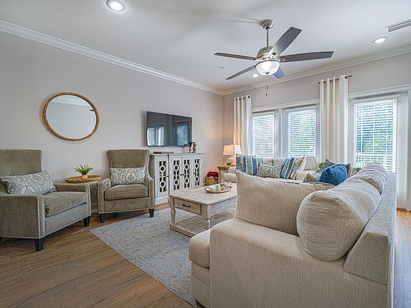 4th image of 257 Driftwood Rd #1