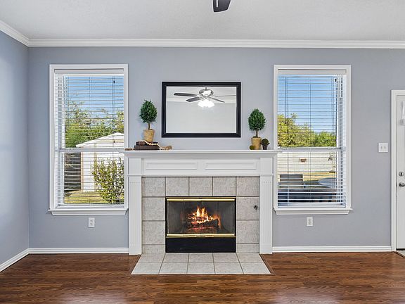 4th image of 7589 Juliet Ln