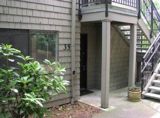 35 Crestfield Ct, Lake Oswego, OR 97035