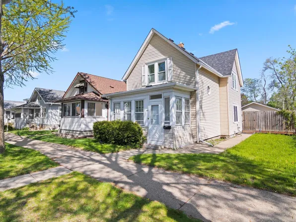 857 Rose Ave E, Saint Paul, MN 55106