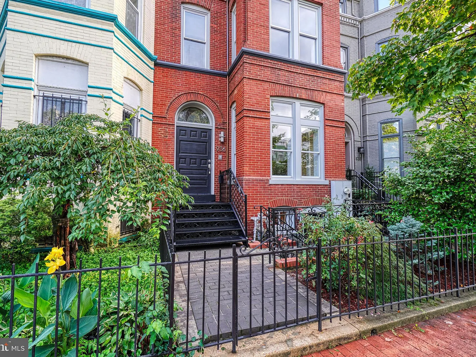 1 bed, 3344 sqft, $3,200 — Photo 1