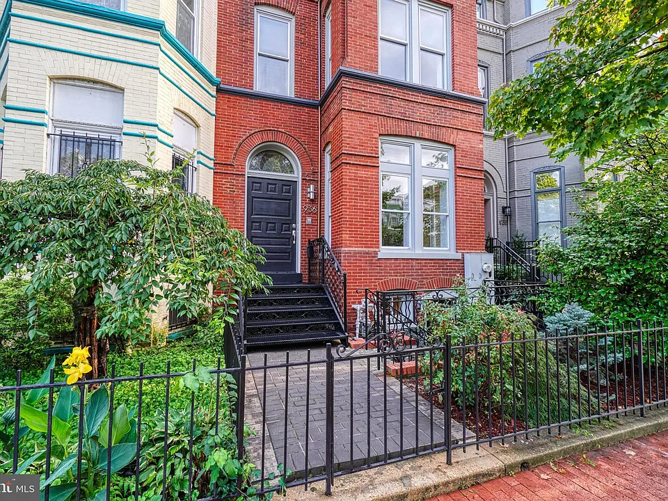 936 T St NW #B