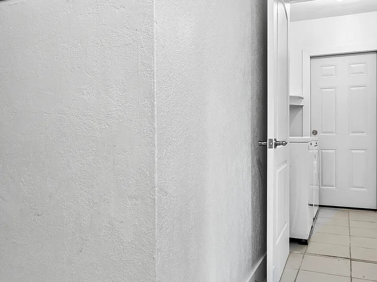 1515 NW 8th Ave #1515 — Photo 24