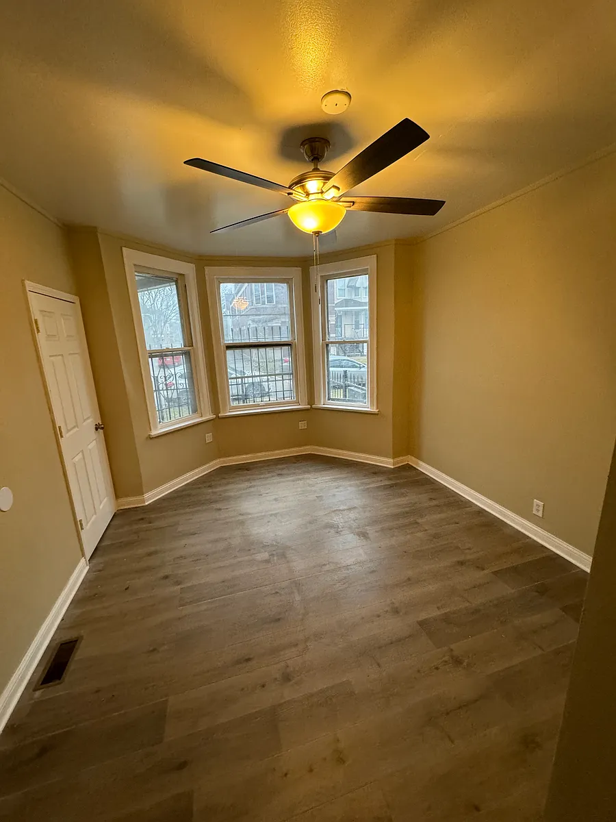 Building Photo - 8364 S Brandon Ave #1F