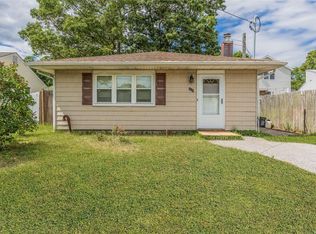 115 Clinton Ave, Mastic, NY 11950