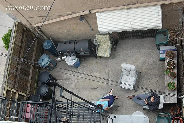 Rented by Corcoran | media 21