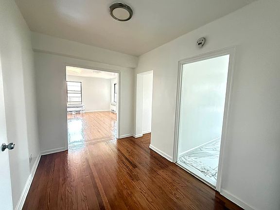 5th image of 86-25 Dongan Ave #6B