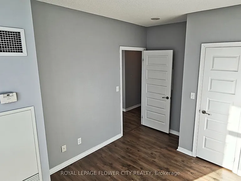 215 Queen St E #2307 — Photo 8