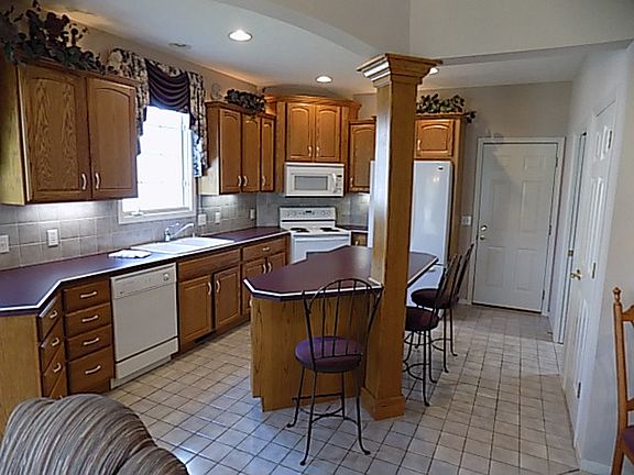 2nd image of 4744 Brentwood Ct