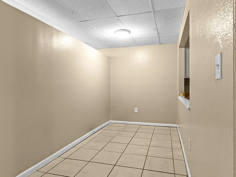 8923 N 40th St #5 — Photo 7