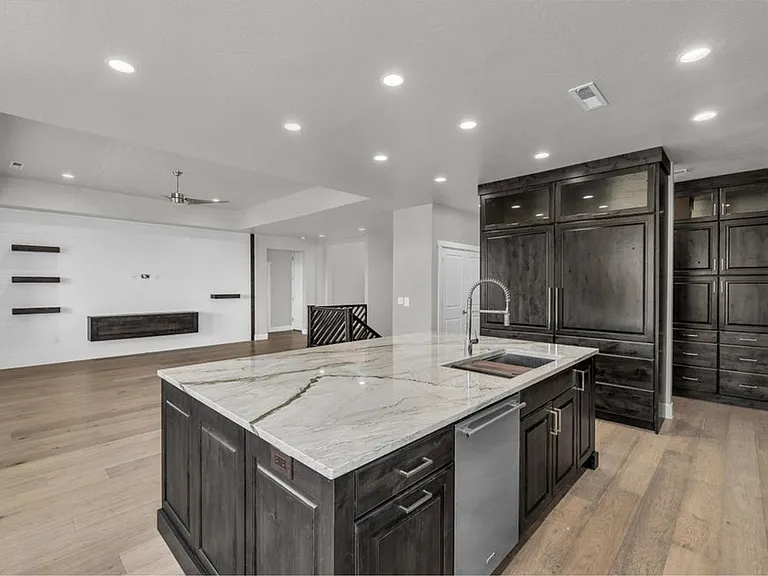 2792 S 3250 W — Photo 7