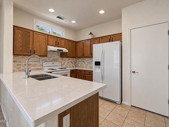 5th image of 15674 W Arbor Trail